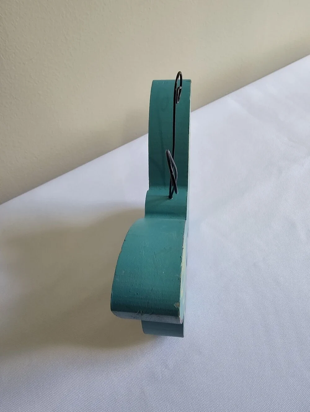N/A bright teal